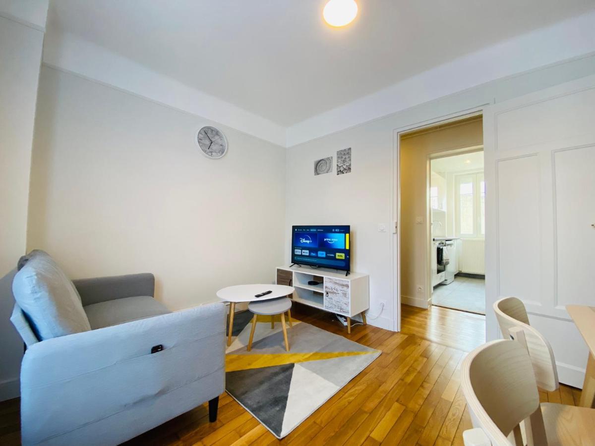 Cozy Appart' 2 Centre Ville Proche Gare Massy - Cozy Houses Exterior foto